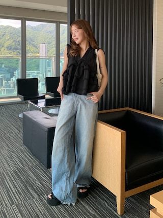 「CHARLES & KEITH(チャールズ & キース)のNuala ヌアラ ルーシュドプラットフォームミュール(サンダル)」を使った、miwoさん(レディース・154cm)の春コーディネート