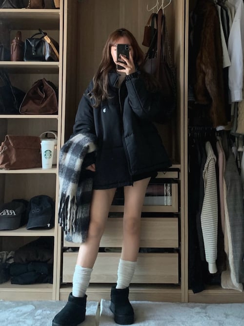 「UGG（アグ）の＜UGG＞クラシック ウルトラミニプラットフォーム ブーツ（ブーツ）」を使った、miwoさん（レディース・154cm）の秋コーディネート