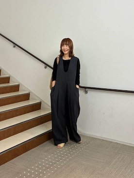 「アイテム（サロペット/オーバーオール、グレー系）」を使った、夏海さん（レディース・153cm）の夏コーディネート