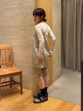 「LAATO（ラート）のアイテム」を使った、夏海さん（レディース・153cm）の春コーディネート