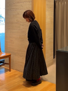 「URBAN RESEARCH（アーバンリサーチ）のアイテム（カーディガン/ボレロ）」を使った、夏海さん（レディース・153cm）の秋コーディネート