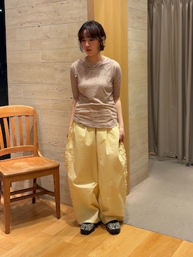 「LAATO（ラート）のアイテム」を使った、夏海さん（レディース・153cm）の春コーディネート