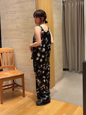 「LAATO（ラート）のアイテム」を使った、夏海さん（レディース・153cm）の春コーディネート