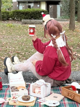 「ガーリーコーデ」｜「アイテム（ブーツ）」を使った、み ゃ ー ゆさん（レディース・155cm）の冬コーディネート