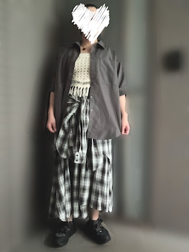 「hellam（へラム）のアイテム（トップス）」を使った、おさけさんさん（レディース・165cm）の春コーディネート