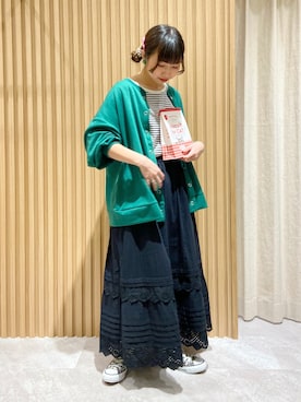 「スカラップ」｜「アイテム（その他）」を使った、かとういおりさん（レディース・153cm）の冬コーディネート