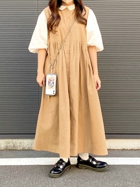 Dr. Martensのローファーを使った「ノースリーブワンピース」の人気 