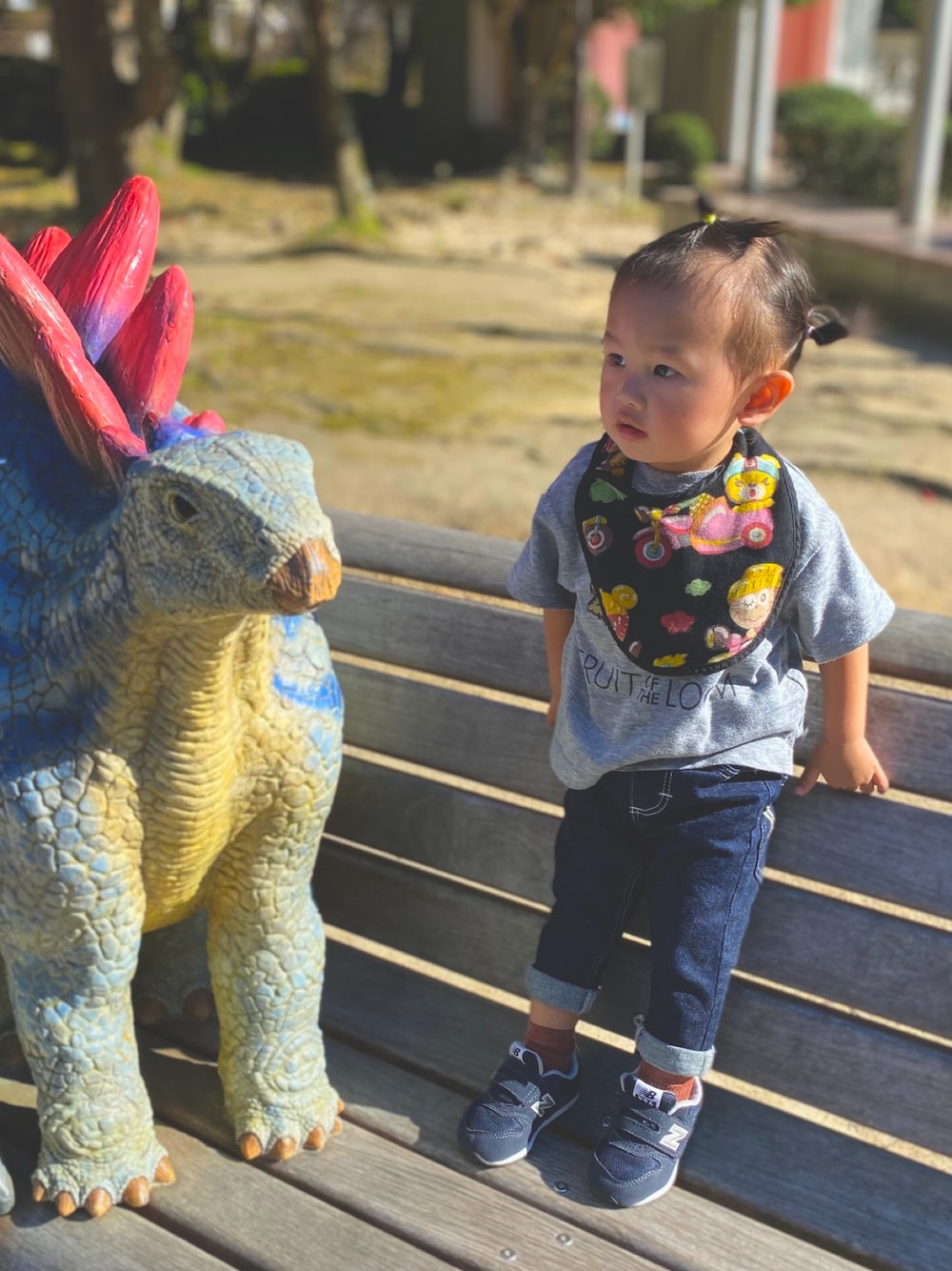 「おとこのこ、男の子、1歳児」｜「EDWINのアイテム（デニムパンツ、ブルー系）」を使った、M (boy)さん（キッズ・80cm）の秋コーディネートの1枚目の写真