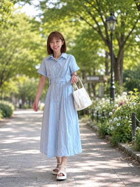 「BIZchicのアイテム（ワンピース/ドレス、ブルー系）」を使った、織田千穂さん（レディース・166cm）の夏コーディネート