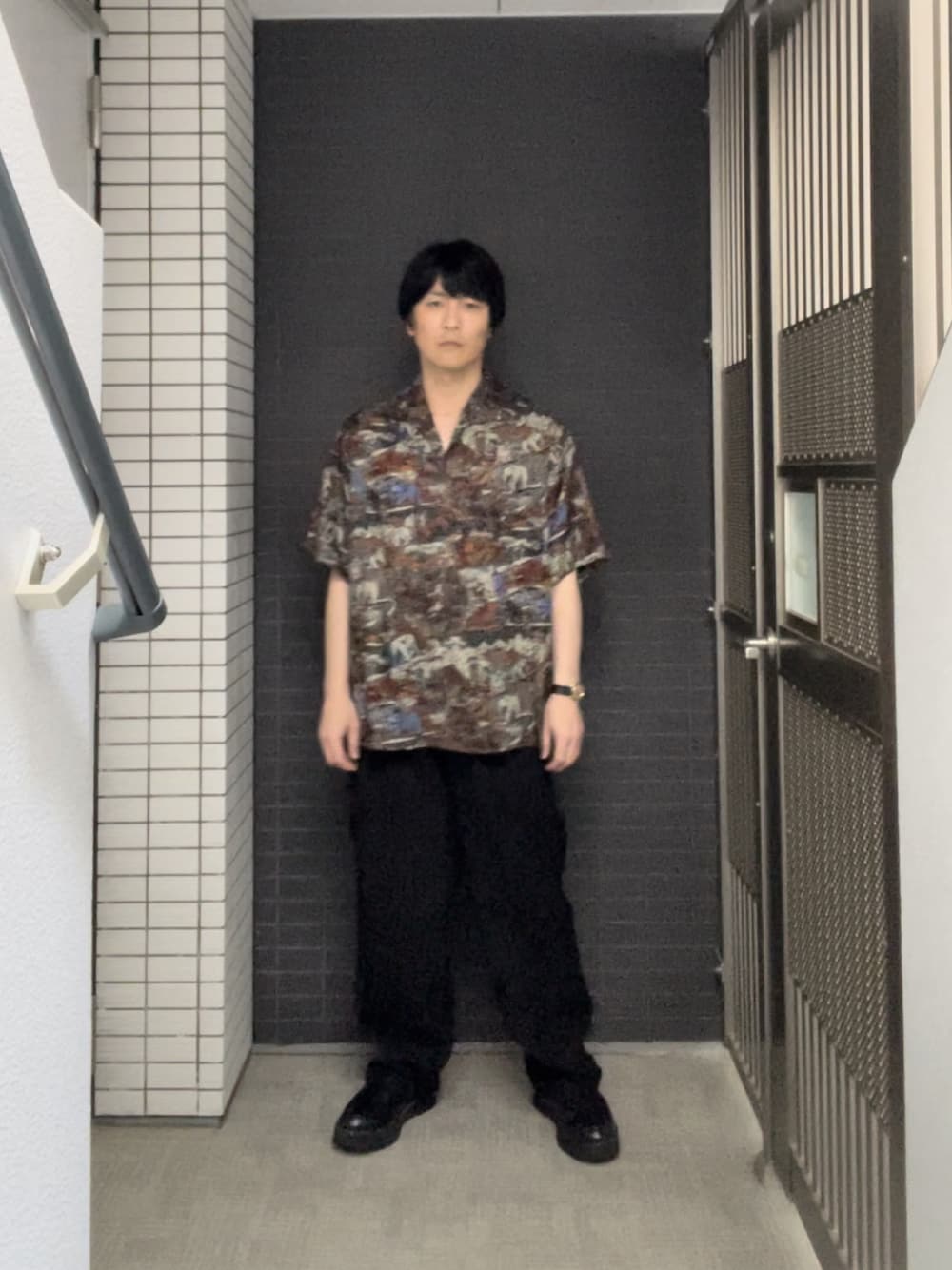 「niceness、ULTERIOR、OMEGA、TOMWOOD、おしゃれさんと繋がりたい、フォローミー、フォロー返します、フォロバ、アロハシャツ、柄シャツ、休日スタイル、夏、大人コーデ」｜「NICENESSのアイテム（シャツ/ブラウス、その他）」を使った、YOSHIMAさん（メンズ・169cm）の夏コーディネートの1枚目の写真