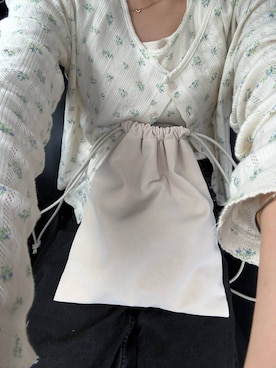 「LOWRYS FARM（ローリーズファーム）のDrawstring Pouch　1056920（ショルダーバッグ、ホワイト系）」を使った、omakiiさん（レディース・160cm）の秋コーディネート