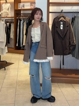 「LOWRYS FARM（ローリーズファーム）のCONE/ラップミニスカート　1047090（デニムパンツ、ブルー系）」を使った、omakiiさん（レディース・160cm）の秋コーディネート