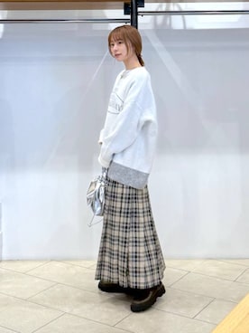 「アイテム（バレッタ/ヘアクリップ）」を使った、omakiiさん（レディース・160cm・20代）の秋コーディネート