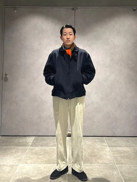 「アイテム（ストール/ショール）」を使った、柴田さん（メンズ・170cm）の冬コーディネート