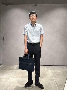 「アイテム（ビジネスシャツ）」を使った、柴田さん（メンズ・170cm）の秋コーディネート