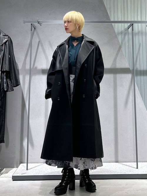 ウーリーテックフェイクレザーキリカエトレンチコート(HARE)（ステン