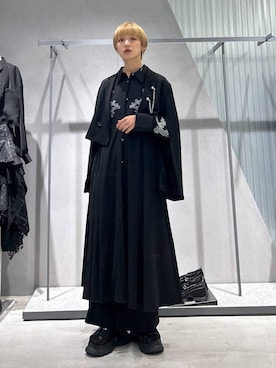 「アイテム（ブローチ/コサージュ）」を使った、Moneさん（レディース・162cm・20代）の秋コーディネート
