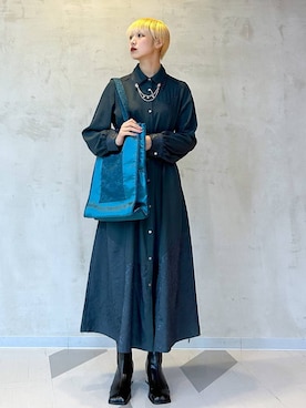 「アイテム（ブローチ/コサージュ）」を使った、Moneさん（レディース・162cm）の秋コーディネート