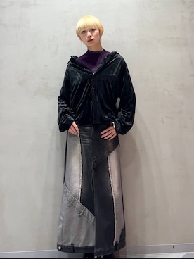 「アイテム（デニムスカート）」を使った、Moneさん（レディース・162cm・20代）の秋コーディネート