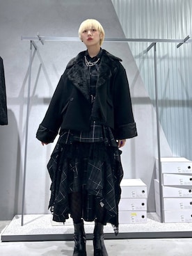 「アイテム（ブローチ/コサージュ）」を使った、Moneさん（レディース・162cm）の秋コーディネート