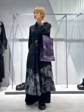 「アイテム（トートバッグ、パープル系）」を使った、Moneさん（レディース・162cm）の秋コーディネート