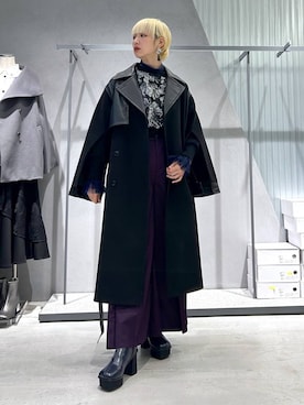 「アイテム（ステンカラーコート）」を使った、Moneさん（レディース・162cm・20代）の秋コーディネート