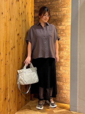「SHOO・LA・RUE（シューラルー）の【洗える/S-LL/5分袖】1枚でも羽織としても。さらさらドレープシャツ（シャツ/ブラウス、ブラウン系）」を使った、ゆかぴさん（レディース・159cm）の夏コーディネート