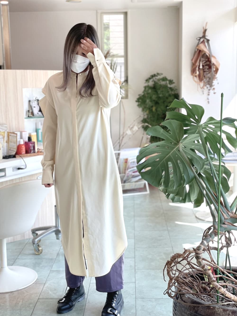 「シンプル、大人カジュアル、楽チンコーデ、ロングワンピース、アントマリーズ、秋服準備はじめました、秋服、ホワイトコーデ、カットオフ」｜「Aunt Marie'sのショルダーオープンワンピース / AUNT MARIE'S（ワンピース、ホワイト系）」を使った、YUMAR.JR☆☆☆☆☆さん（レディース・164cm）の秋コーディネートの1枚目の写真