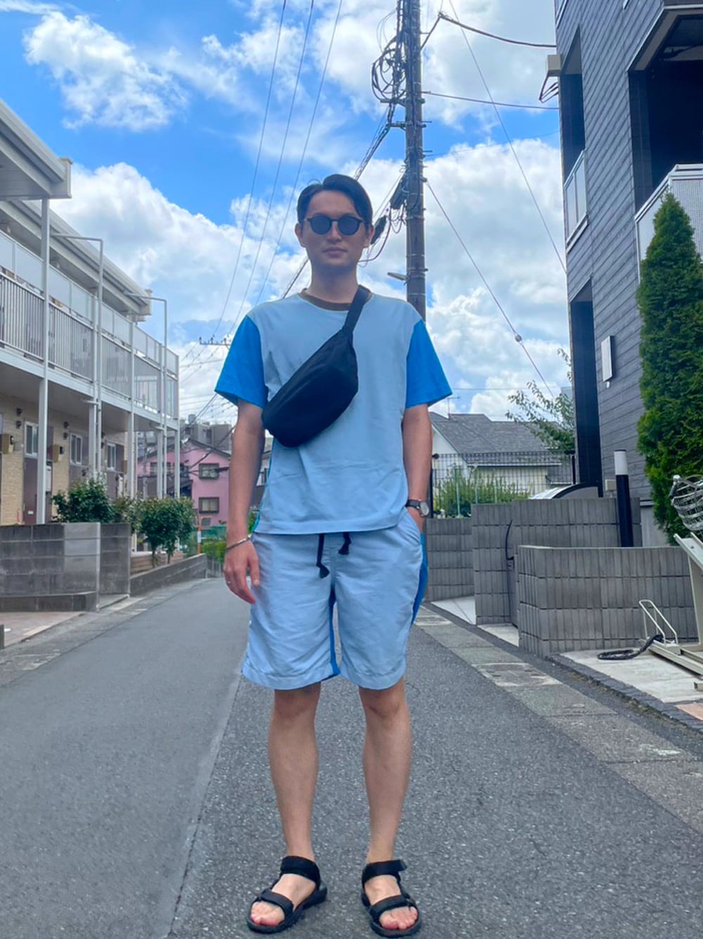 「UNIQLO MARNI、LANVIN、JINS、teva、夏コーデ、短パン」｜「TevaのTeva　HURRICANE XLT2（サンダル、ブラック系）」を使った、たくみんさん（メンズ・168cm）の夏コーディネートの1枚目の写真