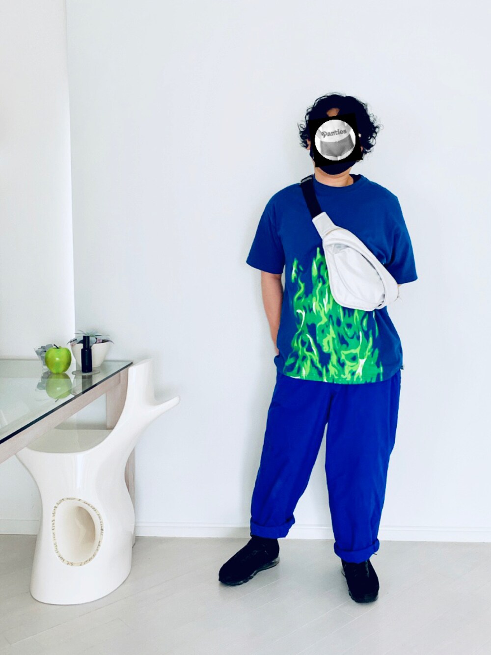「Tomo & CoのF-LAGSTUF-F x Tomo&co TRAINER（スニーカー、ブラック系）」を使った、iinioiさん（メンズ・170cm）の秋コーディネートの1枚目の写真