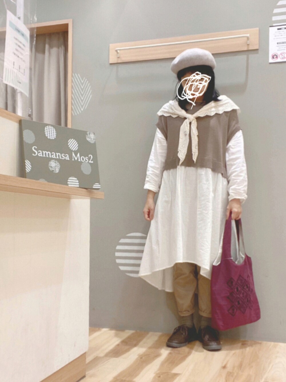 「ワンピース、ベレー帽、秋のコーデ、SM2、リトルミィ、サマンサ モスモス(Samansa Mos2)、今日のコーデ、Samansa Mos2、おしゃれさんと繋がりたい、いいね&フォロー よろしくお願いします☺︎」｜「samansa mos2 home'sのアイテム（バッグ、レッド系）」を使った、344.☺︎さん（レディース・160cm）の秋コーディネートの1枚目の写真