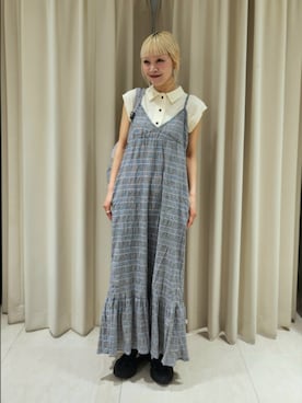 「KBF（ケイビーエフ）のマジョリカプリーツチェックキャミワンピース（ワンピース、グレー系）」を使った、sayakaさん（レディース・161cm）の春コーディネート