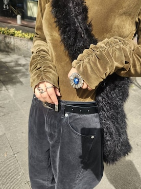 「KBF（ケイビーエフ）のシアーベロアシャーリングスリーブトップス（Tシャツ/カットソー）」を使った、sayakaさん（レディース・161cm）の秋コーディネート