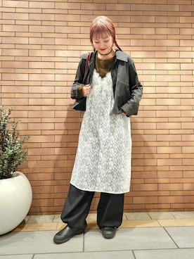 「KBF（ケイビーエフ）のシアーベロアシャーリングスリーブトップス（Tシャツ/カットソー）」を使った、sayakaさん（レディース・161cm）の冬コーディネート