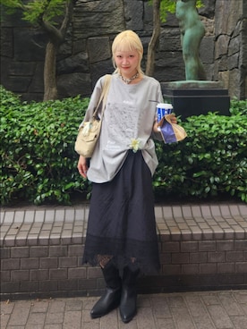 「KBF（ケイビーエフ）のオーバーサイズプリントTEE（Tシャツ/カットソー、グレー系）」を使った、sayakaさん（レディース・161cm）の夏コーディネート
