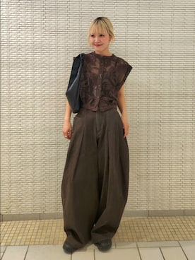 「KBF（ケイビーエフ）のバテンレースコンパクトシャツ（シャツ/ブラウス、ブラウン系）」を使った、sayakaさん（レディース・161cm）の春コーディネート