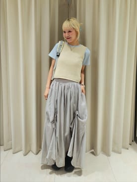 「KBF（ケイビーエフ）のコットンミニマルニットベスト（ベスト、ホワイト系）」を使った、sayakaさん（レディース・161cm）の夏コーディネート