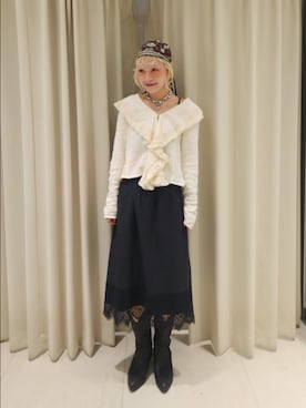 「アイテム（バンダナ/スカーフ、レッド系）」を使った、sayakaさん（レディース・161cm）の秋コーディネート