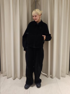 「KBF（ケイビーエフ）のピーチスキンWIDEブルゾン（ブルゾン、ブラック系）」を使った、sayakaさん（レディース・161cm）の秋コーディネート