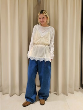 「KBF（ケイビーエフ）のアイテム（その他シューズ）」を使った、sayakaさん（レディース・161cm）の秋コーディネート