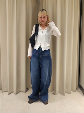 「KBF（ケイビーエフ）のフロントオープンアイレットカットソー（Tシャツ/カットソー、ホワイト系）」を使った、sayakaさん（レディース・161cm）の春コーディネート