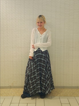 「KBF（ケイビーエフ）のフロントオープンアイレットカットソー（Tシャツ/カットソー、ホワイト系）」を使った、sayakaさん（レディース・161cm）の春コーディネート