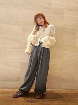 「KBF（ケイビーエフ）のアイテム（スラックス）」を使った、sayakaさん（レディース・161cm）の冬コーディネート