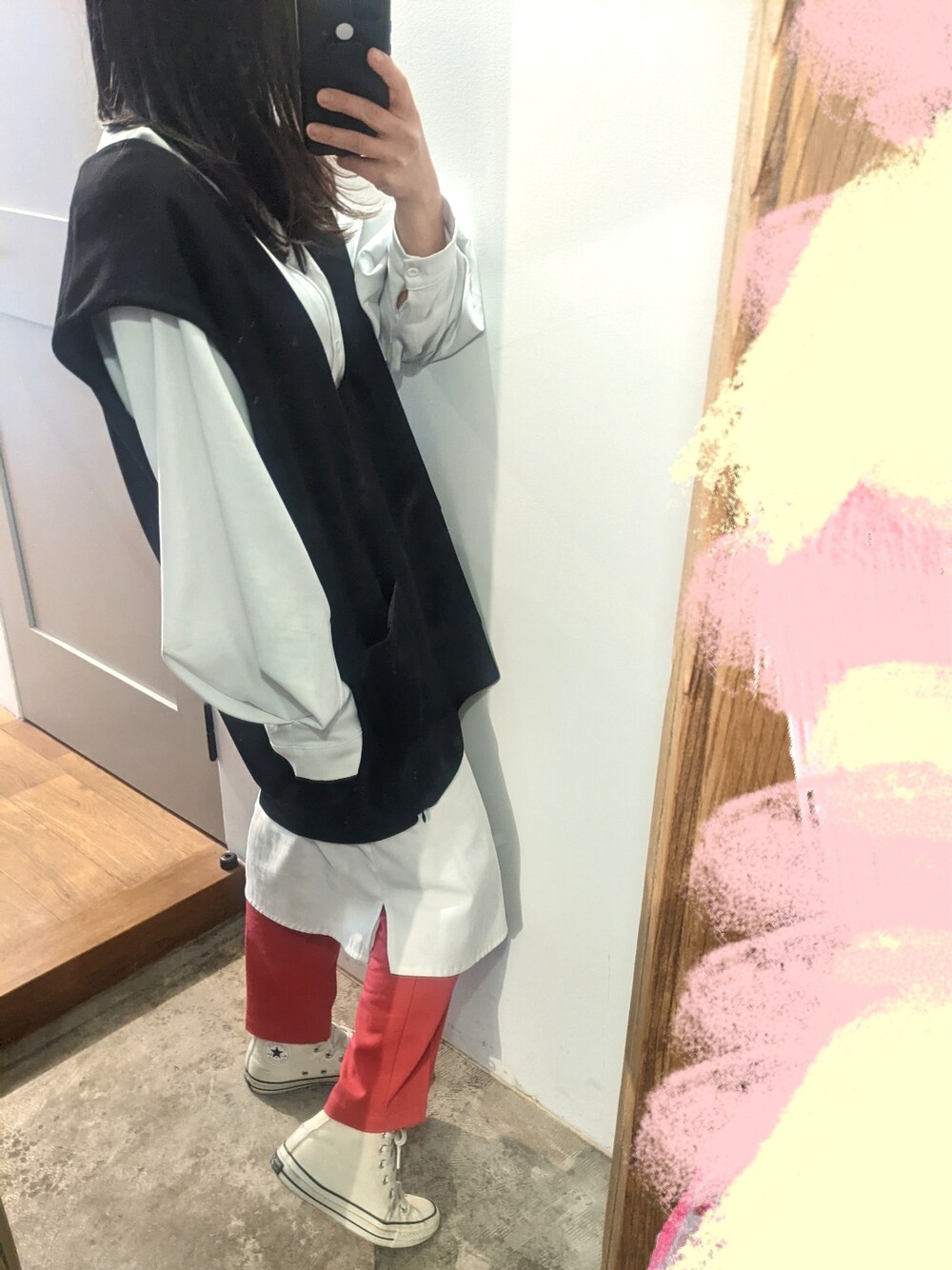 「大人カジュアル、ラクチンコーデ、カジュアルコーデ、プチプラ、低身長、チビーズ✳︎、ピンク、カラーパンツ、ママコーデ」｜「OPAQUE.CLIPの◆converse ALL STAR 100 COLORS（スニーカー、ホワイト系）」を使った、neukさん（レディース・148cm）の春コーディネートの1枚目の写真