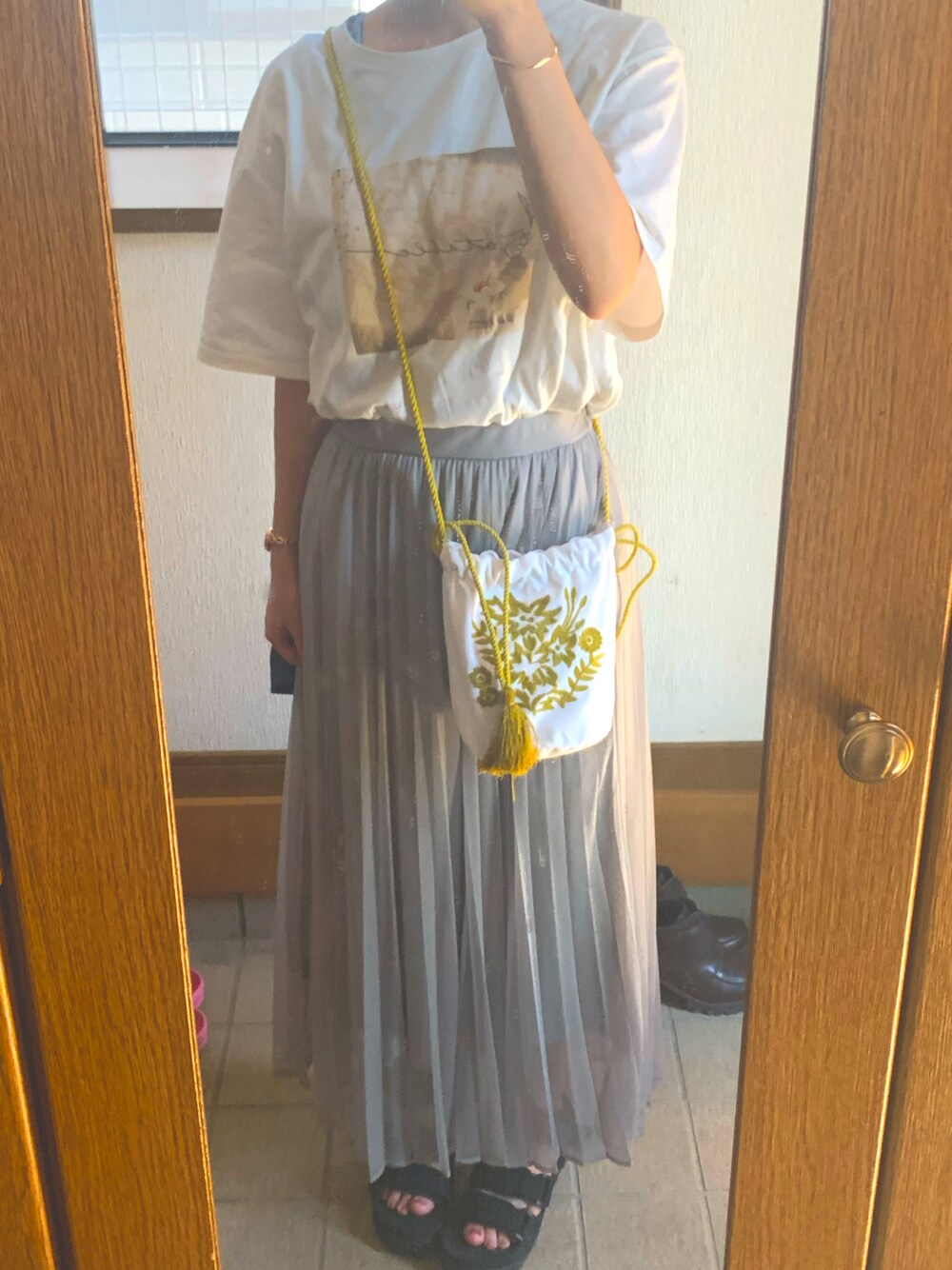 「夏コーデ、休日コーデ、低身長コーデ、ootd、サンダルコーデ」｜「SHAKAのNEO BUNGY PLATFORM（サンダル、ブラック系）」を使った、はるなんさん（レディース・155cm）の夏コーディネートの1枚目の写真
