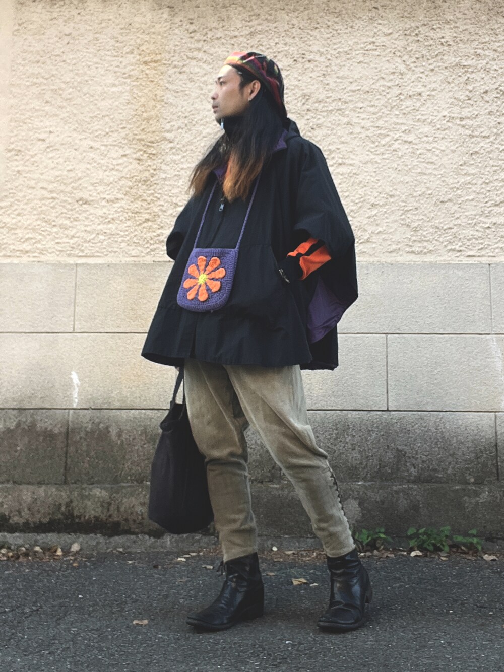 「vintage、ヴィンテージ、タム、トラックジャケット、ポンチョ、ジョッパーズパンツ、ブーツ、ヘルメットバッグ、ハロウィン、レイヤードスタイル、WEARハロウィン2022」｜「PREMIATAのアイテム（ブーツ、ブラック系）」を使った、&GOMAさん（メンズ・171cm）の秋コーディネートの1枚目の写真