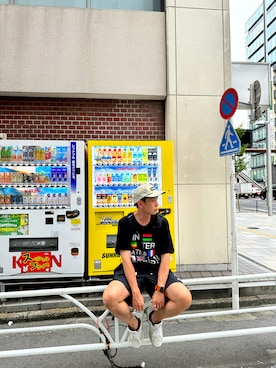 「NIKE(ナイキ)のアイテム(カーゴパンツ)」を使った、Kuo Lun Chienさん(メンズ・171cm)の夏コーディネート