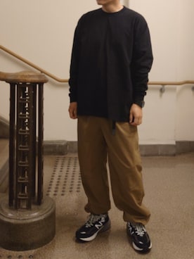 「アイテム（スニーカー）」を使った、ひろやすさん（メンズ・170cm）の秋コーディネート