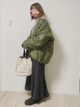 「巾着バッグ」｜「アイテム（ミリタリージャケット）」を使った、welina＊さん（レディース・152cm）の冬コーディネート