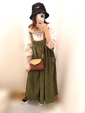 「rps（アールピーエス）のアイテム（ジャンパースカート）」を使った、miii｡さん（レディース・148cm）の秋コーディネート